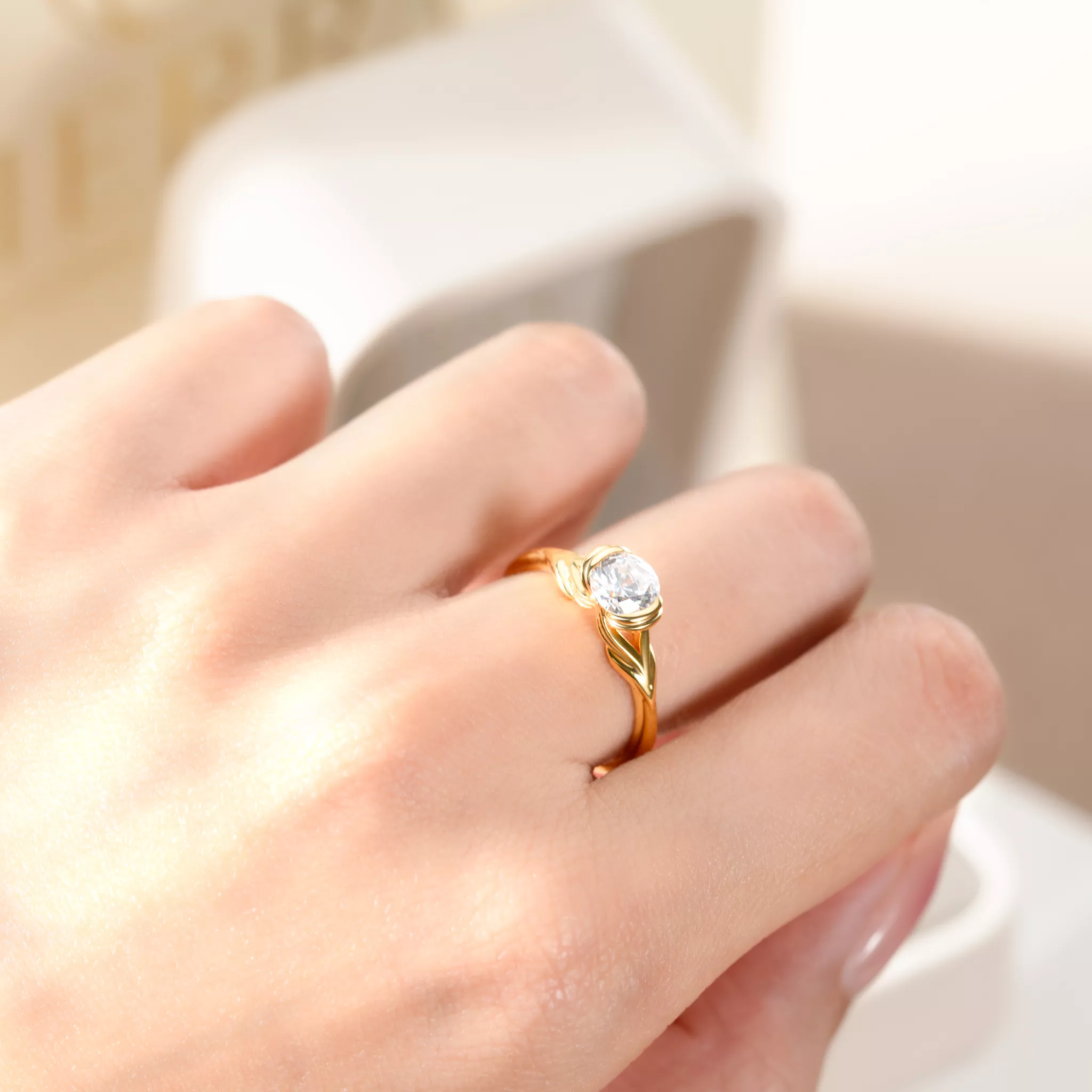 Vàng 585 là vàng gì? Tìm hiểu chi tiết về loại vàng này 9 Vàng 585 là vàng gì? Tìm hiểu chi tiết về loại vàng này