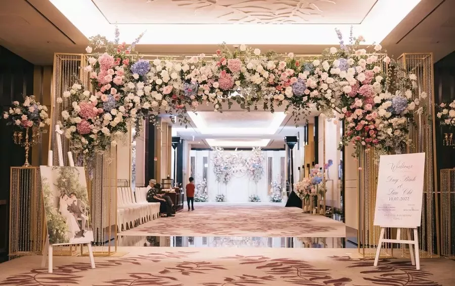 Cổng hoa đám cưới