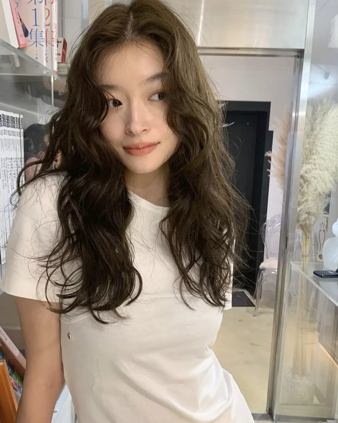 Tóc xoăn retro ngang lưng